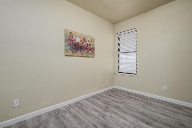 9244 Rogers Rd, Sacramento, CA 95829