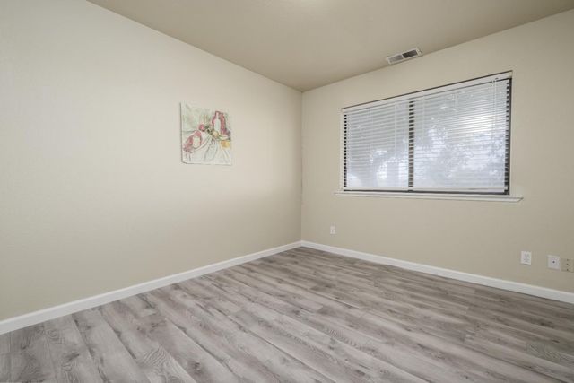 9244 Rogers Rd, Sacramento, CA 95829