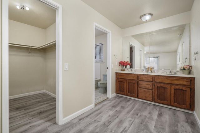 9244 Rogers Rd, Sacramento, CA 95829