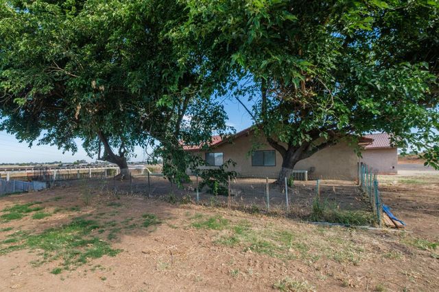 9244 Rogers Rd, Sacramento, CA 95829