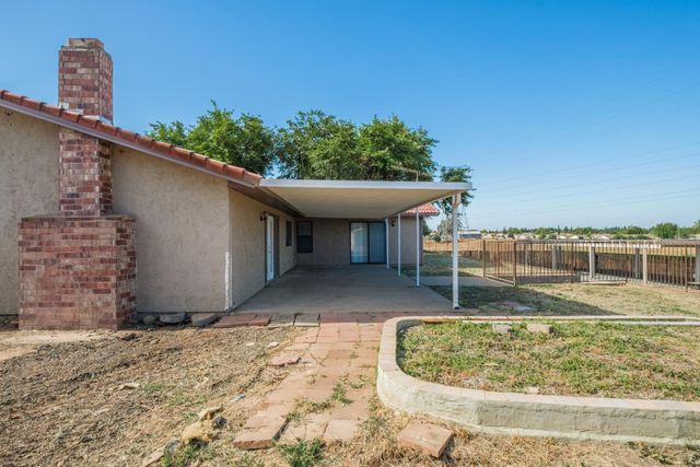 9244 Rogers Rd, Sacramento, CA 95829