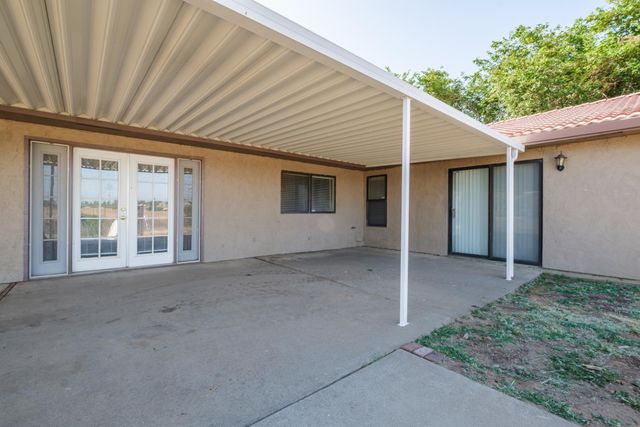 9244 Rogers Rd, Sacramento, CA 95829