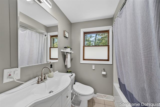 1784 Leif Avenue, Muskegon, MI 49441