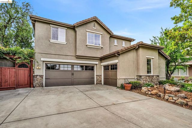 10 Kali Ct, Oakley, CA 94561