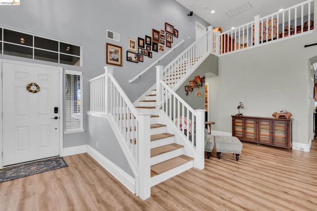 10 Kali Ct, Oakley, CA 94561