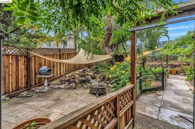 10 Kali Ct, Oakley, CA 94561