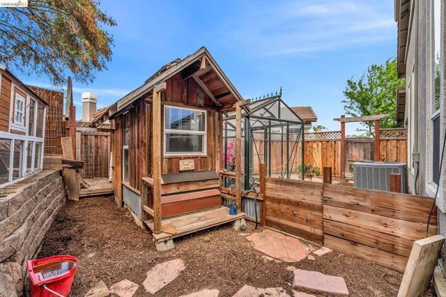 10 Kali Ct, Oakley, CA 94561