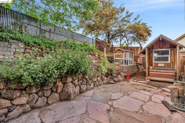 10 Kali Ct, Oakley, CA 94561