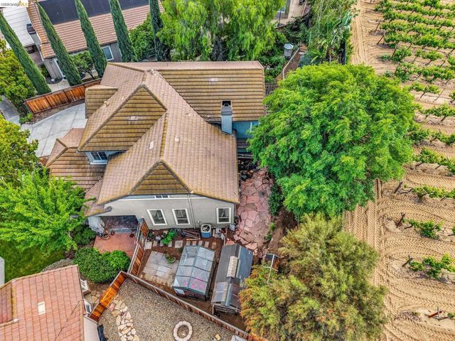 10 Kali Ct, Oakley, CA 94561
