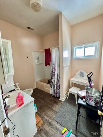 9 Cross Street, Auburn, NY 13021