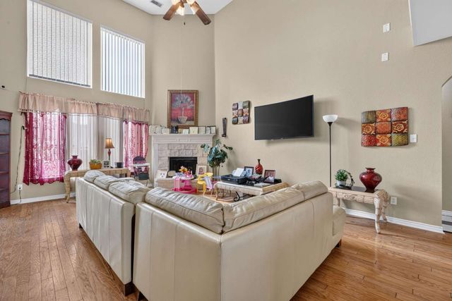 1411 Chateau Lane, Mansfield, TX 76063