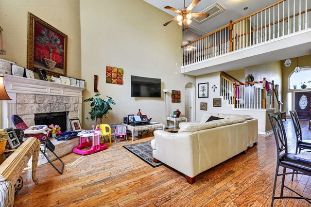 1411 Chateau Lane, Mansfield, TX 76063