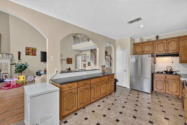 1411 Chateau Lane, Mansfield, TX 76063