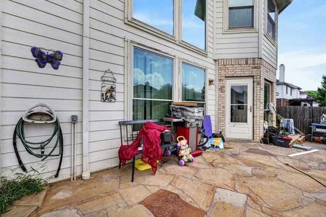 1411 Chateau Lane, Mansfield, TX 76063