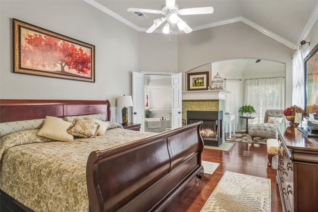 6908 Winthorp Drive, Arlington, TX 76001