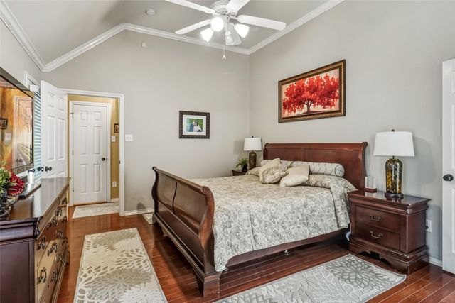 6908 Winthorp Drive, Arlington, TX 76001