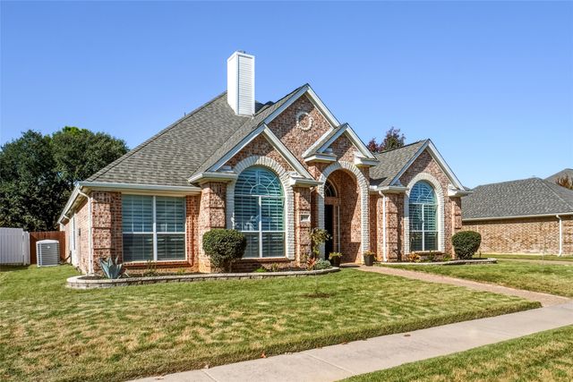 6908 Winthorp Drive, Arlington, TX 76001