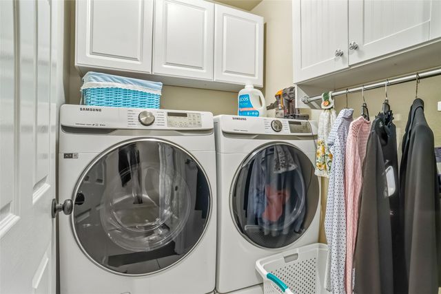 6908 Winthorp Drive, Arlington, TX 76001