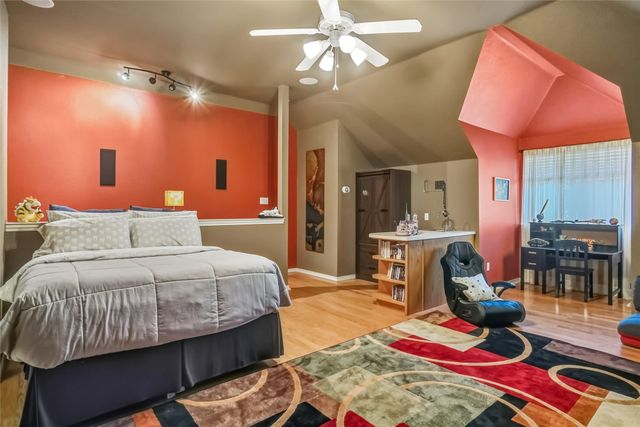 6908 Winthorp Drive, Arlington, TX 76001