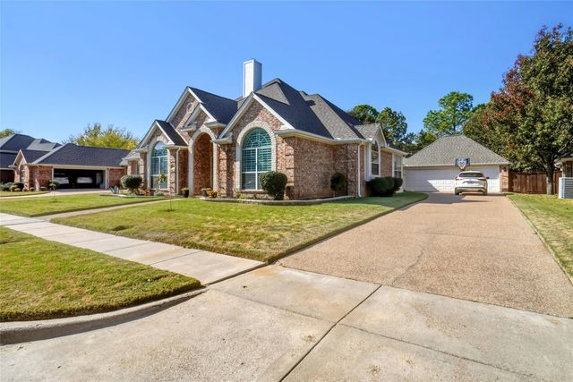 6908 Winthorp Drive, Arlington, TX 76001