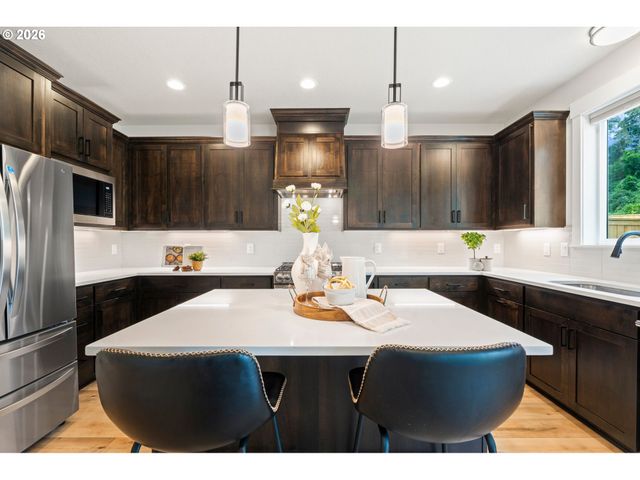 13897 Se PIPER CUB Way, Milwaukie, OR 97267