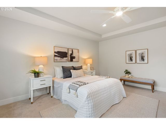 13897 Se PIPER CUB Way, Milwaukie, OR 97267