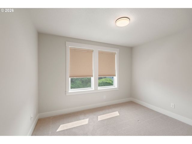 13897 Se PIPER CUB Way, Milwaukie, OR 97267