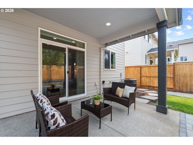 13897 Se PIPER CUB Way, Milwaukie, OR 97267