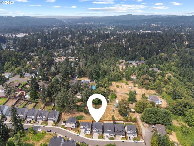 13897 Se PIPER CUB Way, Milwaukie, OR 97267