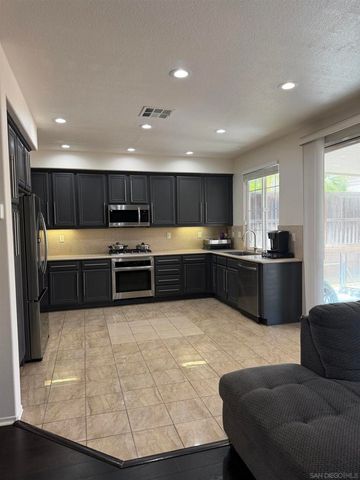 28352 Ware St, Murrieta, CA 92563