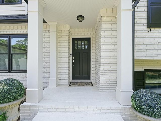 1350 Battleview Drive NW, Atlanta, GA 30327