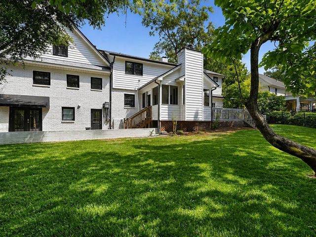 1350 Battleview Drive NW, Atlanta, GA 30327