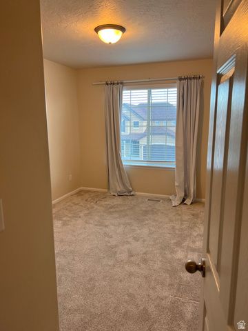 2001 E FIELDING LN, Draper, UT 84020