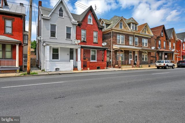 1127 WALNUT ST, Lebanon, PA 17042