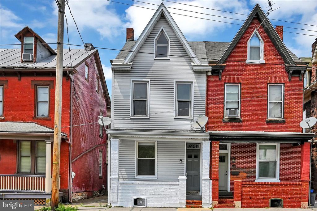 1127 WALNUT ST, Lebanon, PA 17042