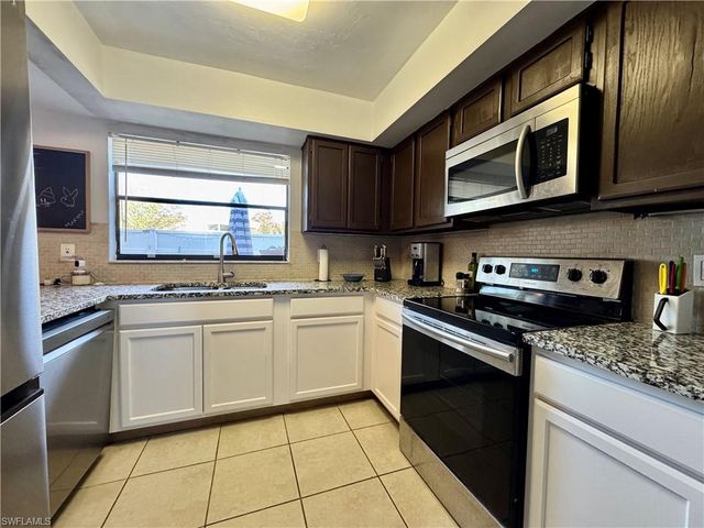 1431 SW Courtyards TER # 115, Cape Coral, FL 33914