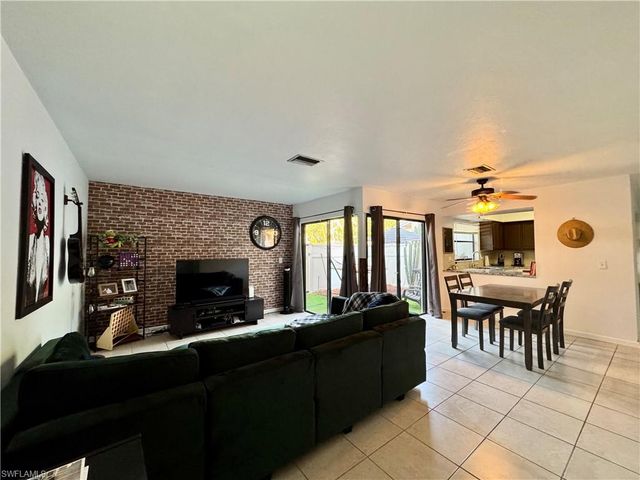 1431 SW Courtyards TER # 115, Cape Coral, FL 33914