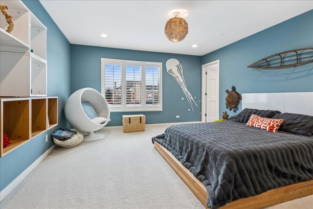 12 E Penny Road, South Barrington, IL 60010