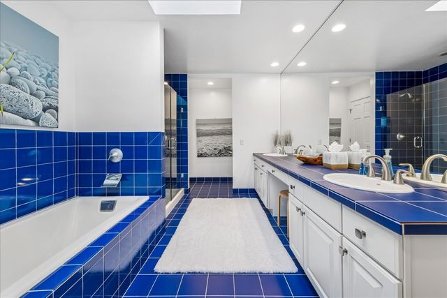 12 E Penny Road, South Barrington, IL 60010