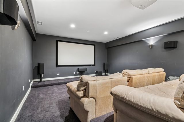 12 E Penny Road, South Barrington, IL 60010