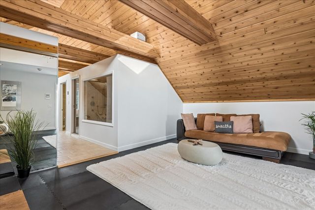 12 E Penny Road, South Barrington, IL 60010