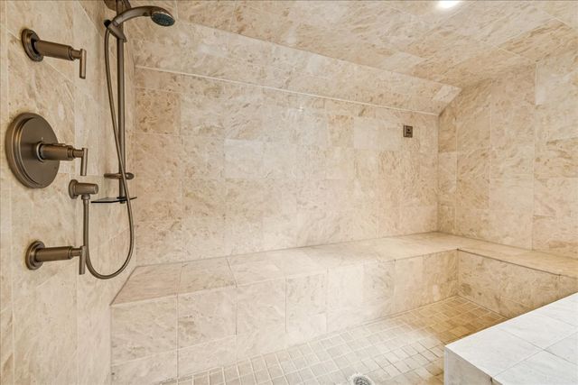 12 E Penny Road, South Barrington, IL 60010