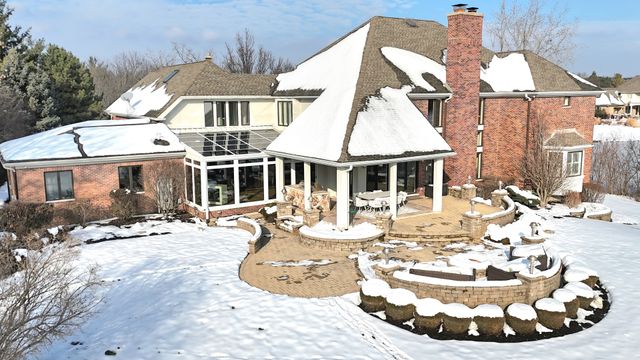 12 E Penny Road, South Barrington, IL 60010