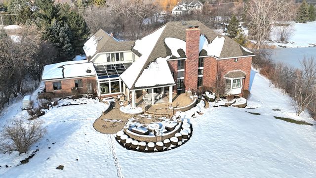 12 E Penny Road, South Barrington, IL 60010