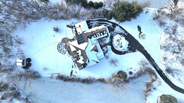 12 E Penny Road, South Barrington, IL 60010