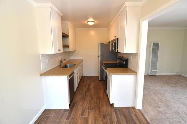 1164 Clinton Street, Redwood City, CA 94061