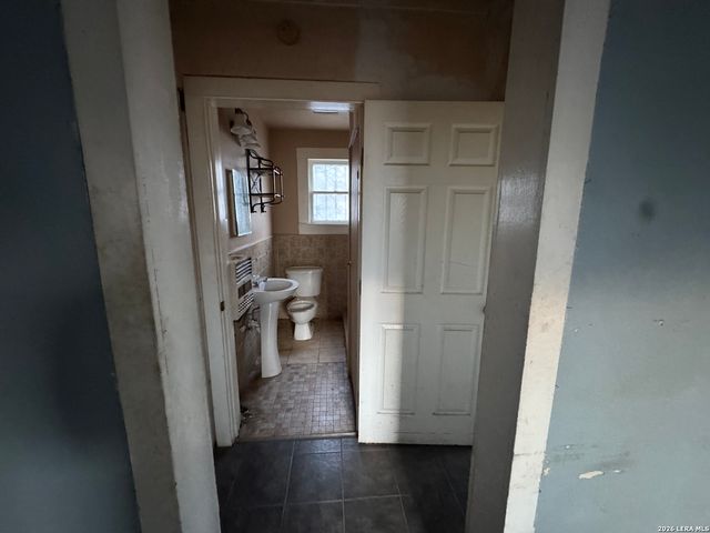 613 Blaine, San Antonio, TX 78202