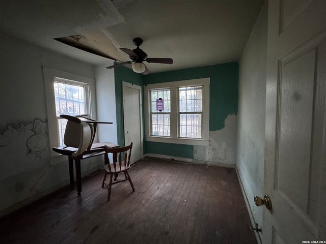 613 Blaine, San Antonio, TX 78202