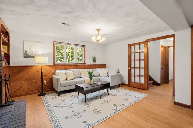 15 Bear Hill Road, Billerica, MA 01821