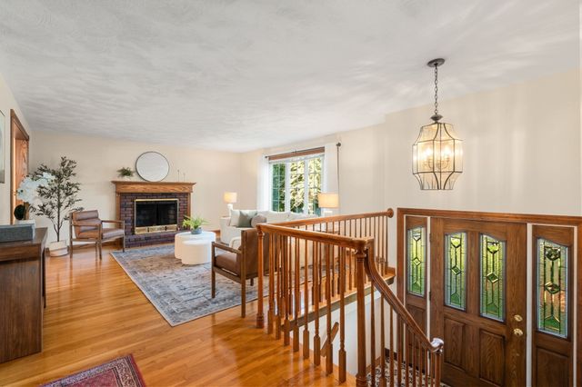 15 Bear Hill Road, Billerica, MA 01821